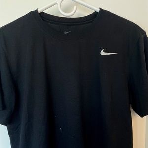 Nike Dri-Fit Men’s T-Shirt - M
